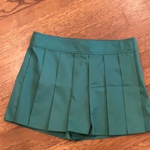 Aritzia green skort